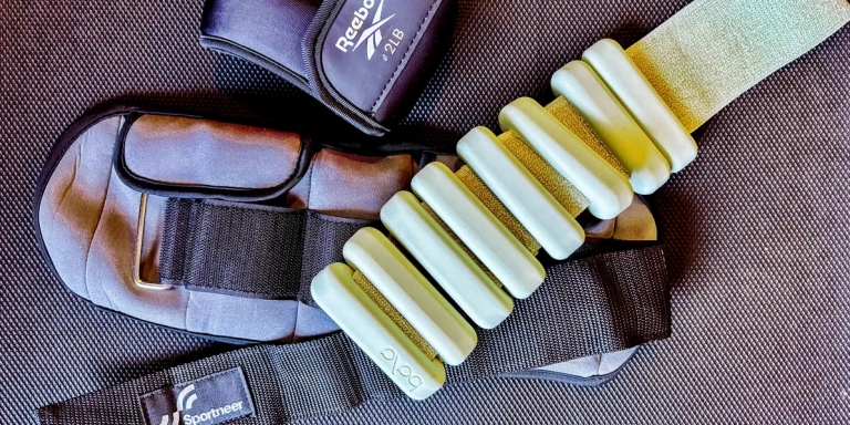 Ankle Weights: Công Cụ Tập Luyện Đa Năng Cho Mọi Cấp Độ