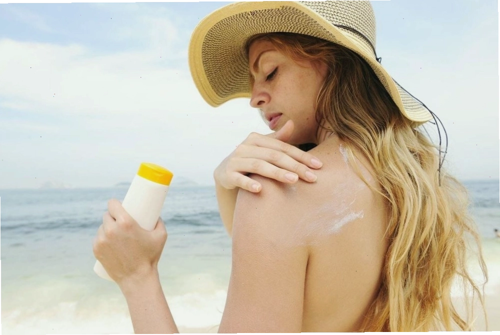 Bôi kem chống nắng để giữ da trắng trong mùa hè