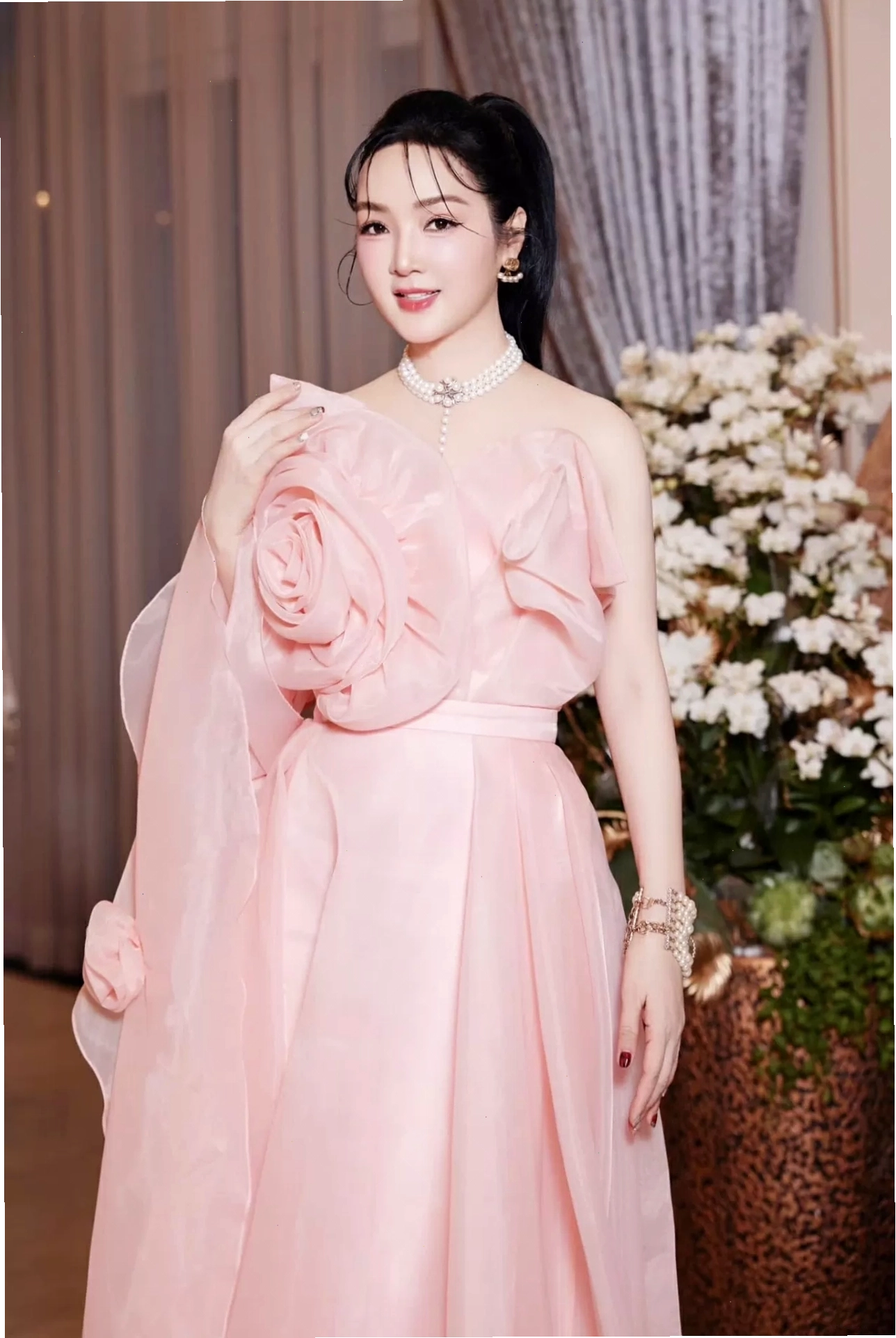 Hoa hậu Đền Hùng Giáng My trong một sự kiện giải trí