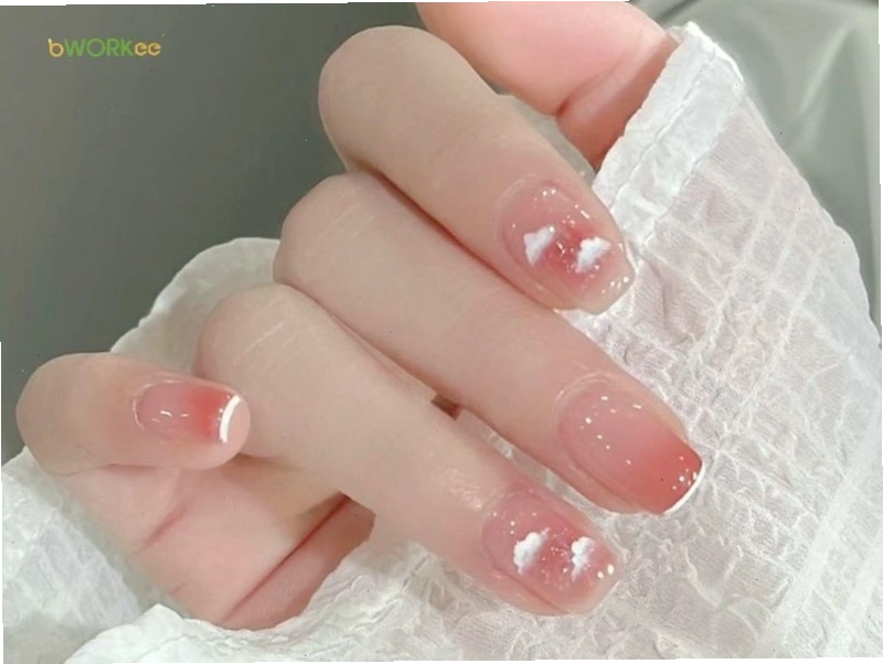 Mẫu nail nhũ họa tiết độc đáo