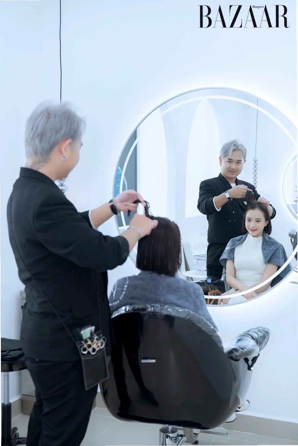 Nhân viên tư vấn nhiệt tình tại Salon Tóc Xanh